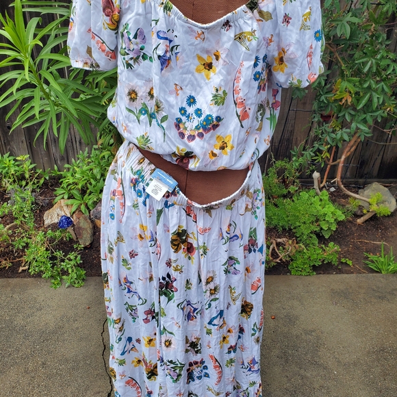 70th Anniversary Alice In Wonderland Top And Skirt Disney - Picture 7 of 9